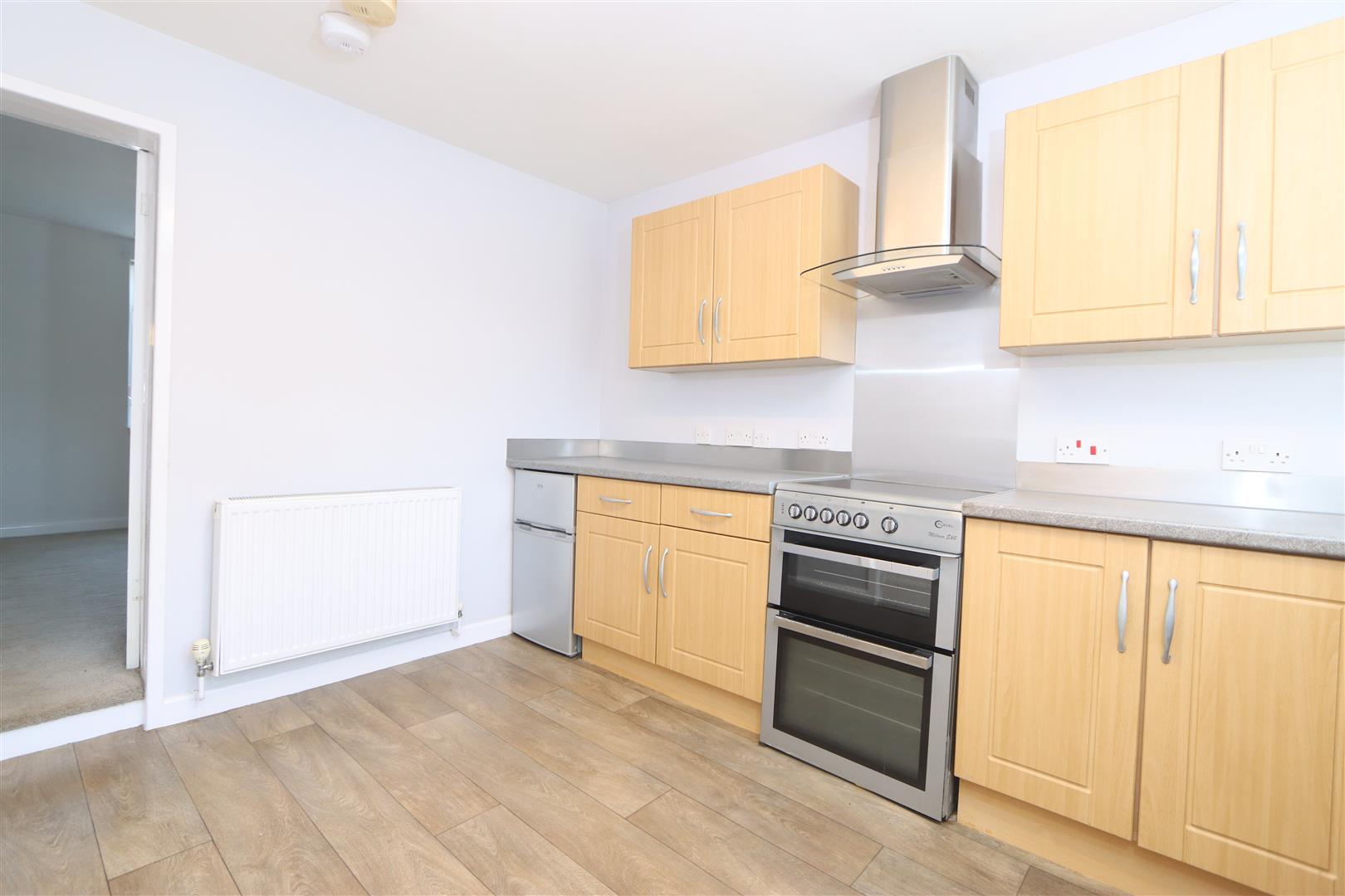 2 bed property in Stourbridge Road, Stourbridge